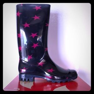 BRAND NEW Arizona Winston Rain Boots!!!